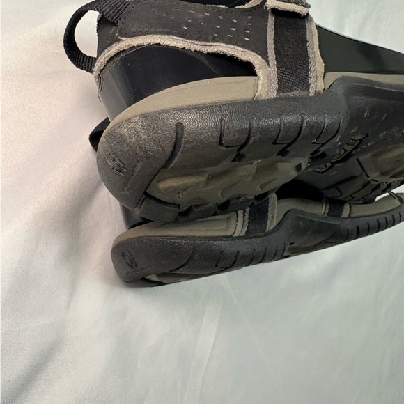 Teva Verra Women’s Black and Grey Sandals Approx Size 8 - Picture 7 of 10